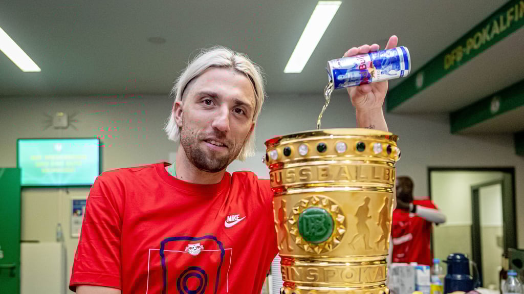 Provokation, Marketing oder einfach Feierfreude? Das Foto des Jahres bei RB Leipzig.