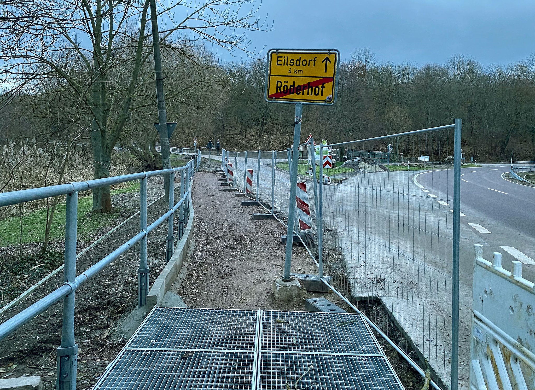 Land investiert in Amphibienschutzanlage Verwaiste Baustelle Warum