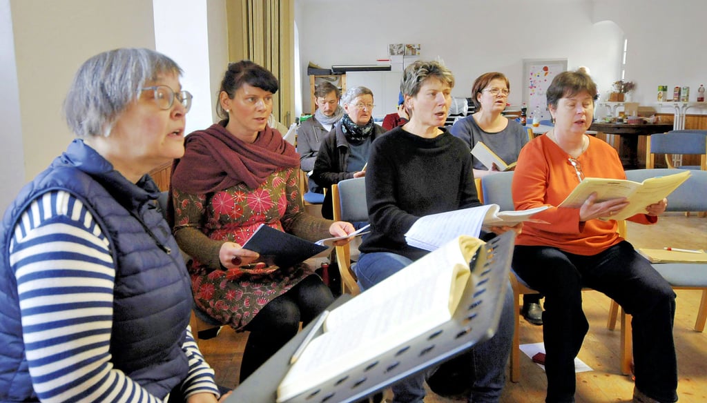 Beim Üben der teils enorm anspruchsvollen Gesangspassagen werden Aufmerksamkeit und Konzentration aufs Höchste gefordert.