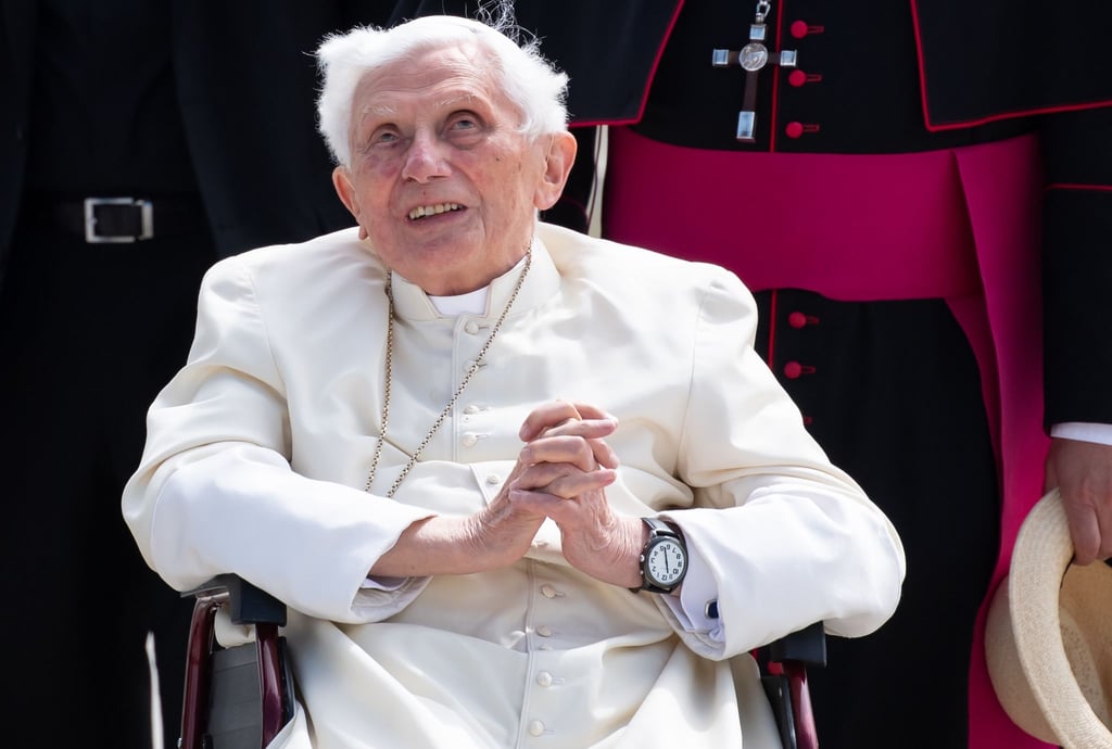 Es gibt Spekulationen um den Gesundheitszustand des emeritierten Papst Benedikt XVI.