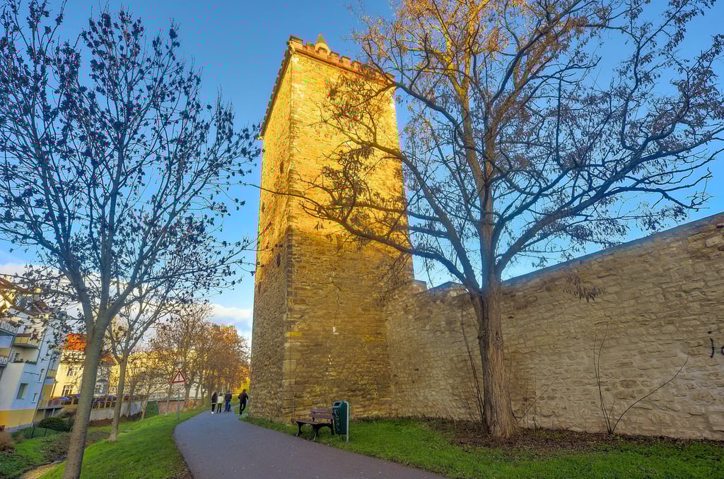 Der Eulenturm von 1218 gehörte einst zur äußeren Stadtmauer Merseburgs. Jetzt war er 42 Jahre lang Vereinsdomizil.