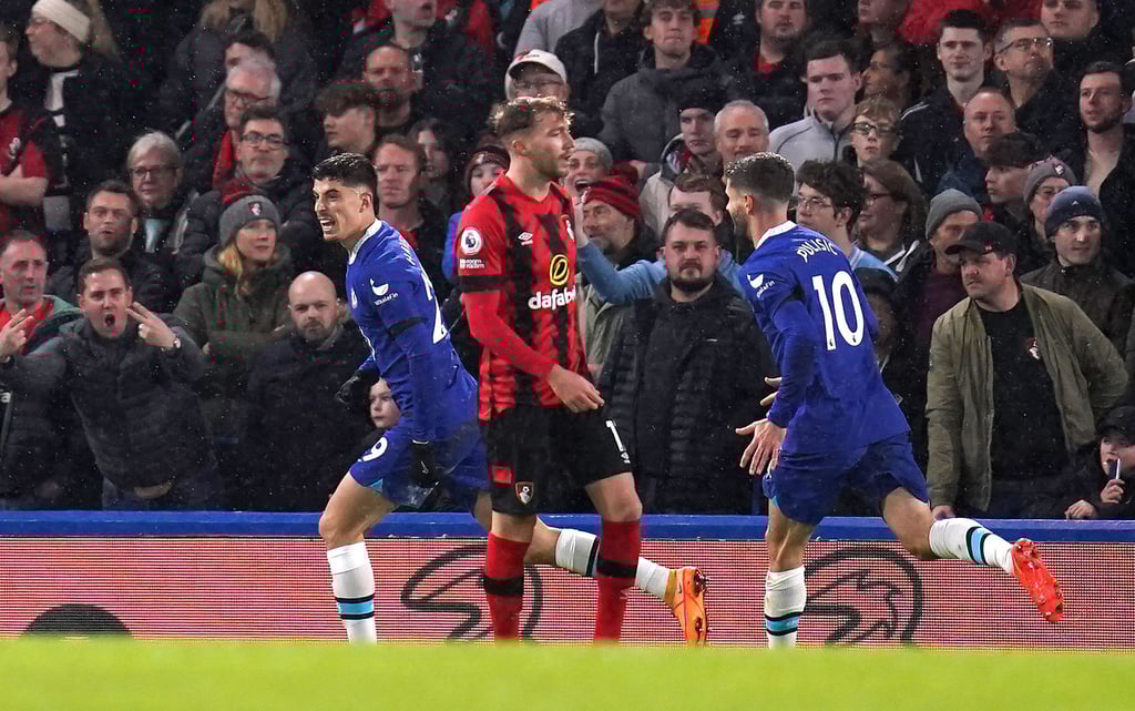 Chelseas Kai Havertz (l) zeigte beim Sieg gegen Bournemouth eine starke Leistung.