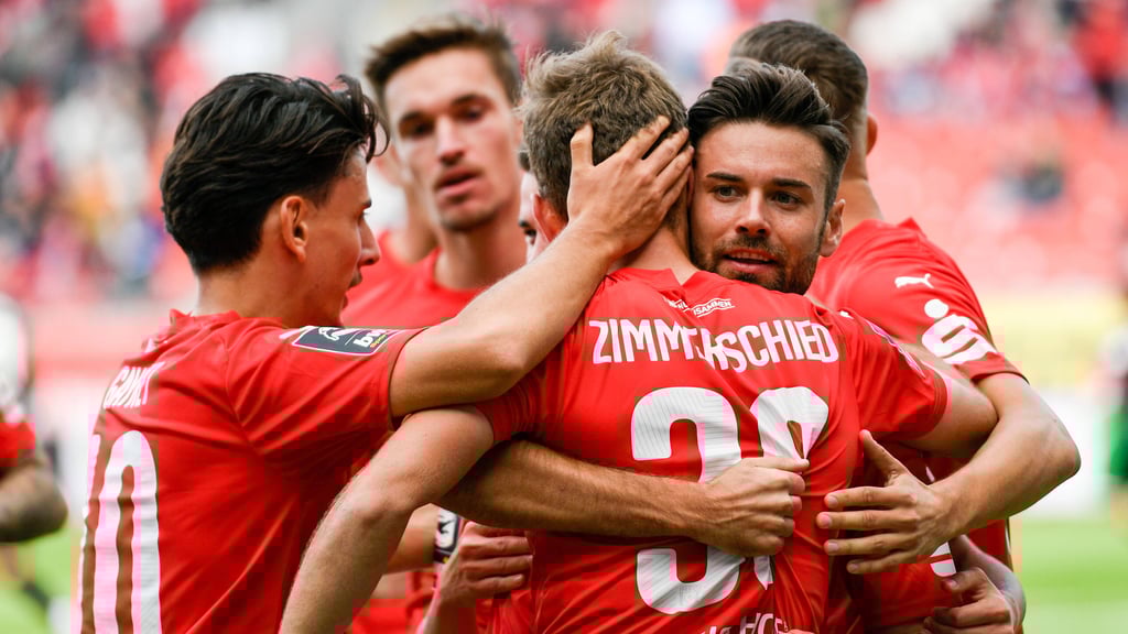 Auf Tom Zimmerschied und Niklas Kreuzer (r.) ruhen beim HFC große Hoffnungen.