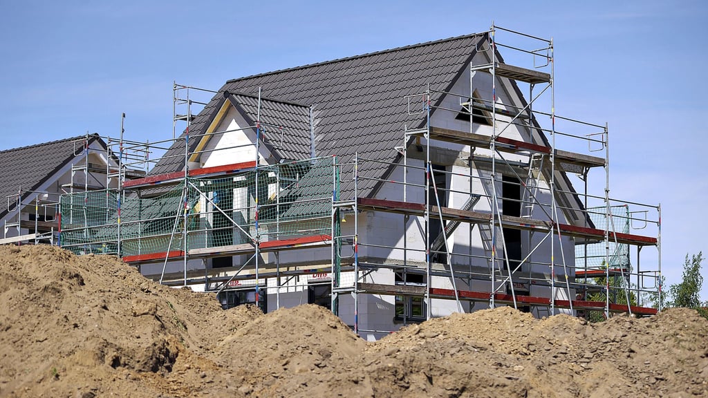 Wer in Stendal auf der Suche nach Bauland für ein eigenes Heim ist, hat schlechte Aussichten. Freie Grundstücke sind rar gesät. Dabei ist die Nachfrage weiterhin hoch.