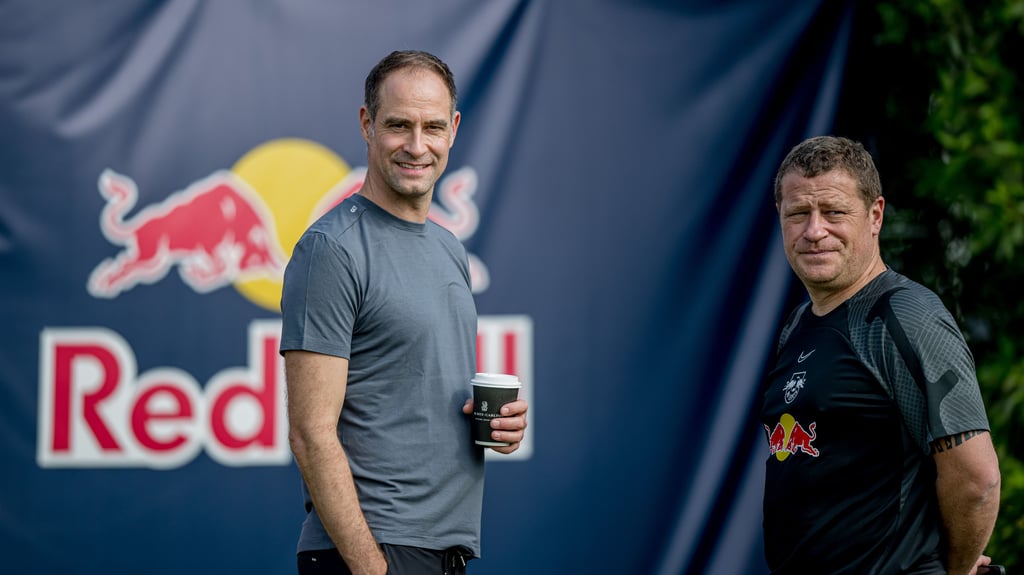 Der Ex-Boss und sein wichtigster Transfer: Oliver Mintzlaff und Max Eberl.