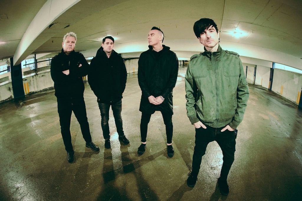 Pat Thetic (l-r), Christopher Head, Chris Barker und Justin Sane von der US-Punk-Band Anti-Flag.