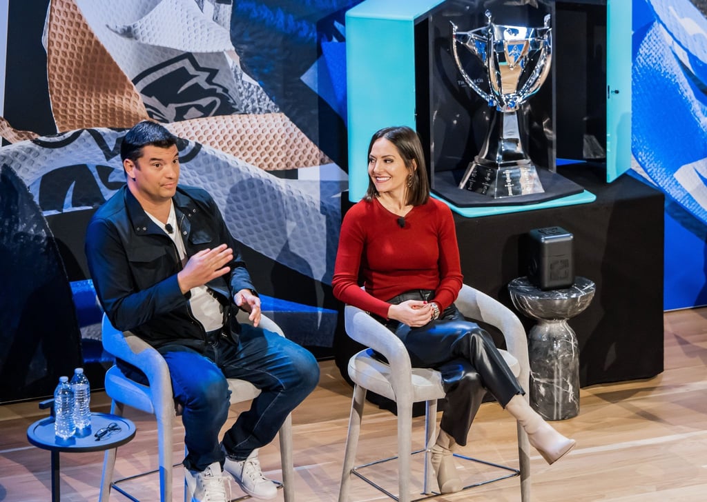 Naz Aletaha (r), Riot Games’ Global Head of LoL Esports, bestätigte ein neues Format für die Worlds- und MSI-Turniere.