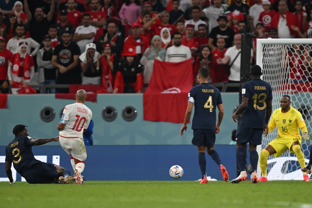 Wahbi Khazri (weißes Trikot) war Tunesien Matchwinner gegen Weltmeister Frankreich.