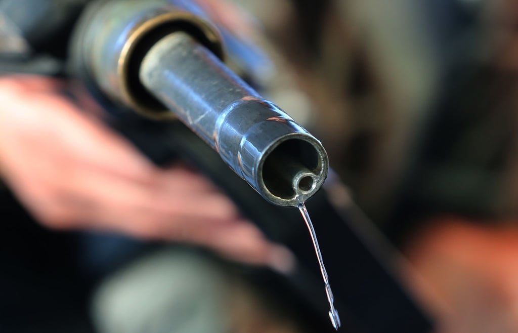 Der ADAC hat synthetische Kraftstoffe bei fünf Fahrzeugmodellen getestet. Dabei traten keine Probleme auf. Es sind auch keine schlechteren Schadstoffemissionen gemessen worden.