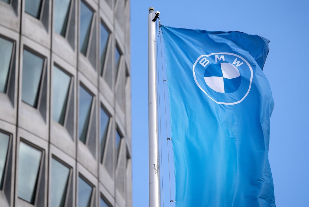 Um deutschlandweit einheitliche Preise für seine Neufahrzeuge durchsetzen, will BMW den Kaufvertrag mit den Kunden künftig selbst abschließen.