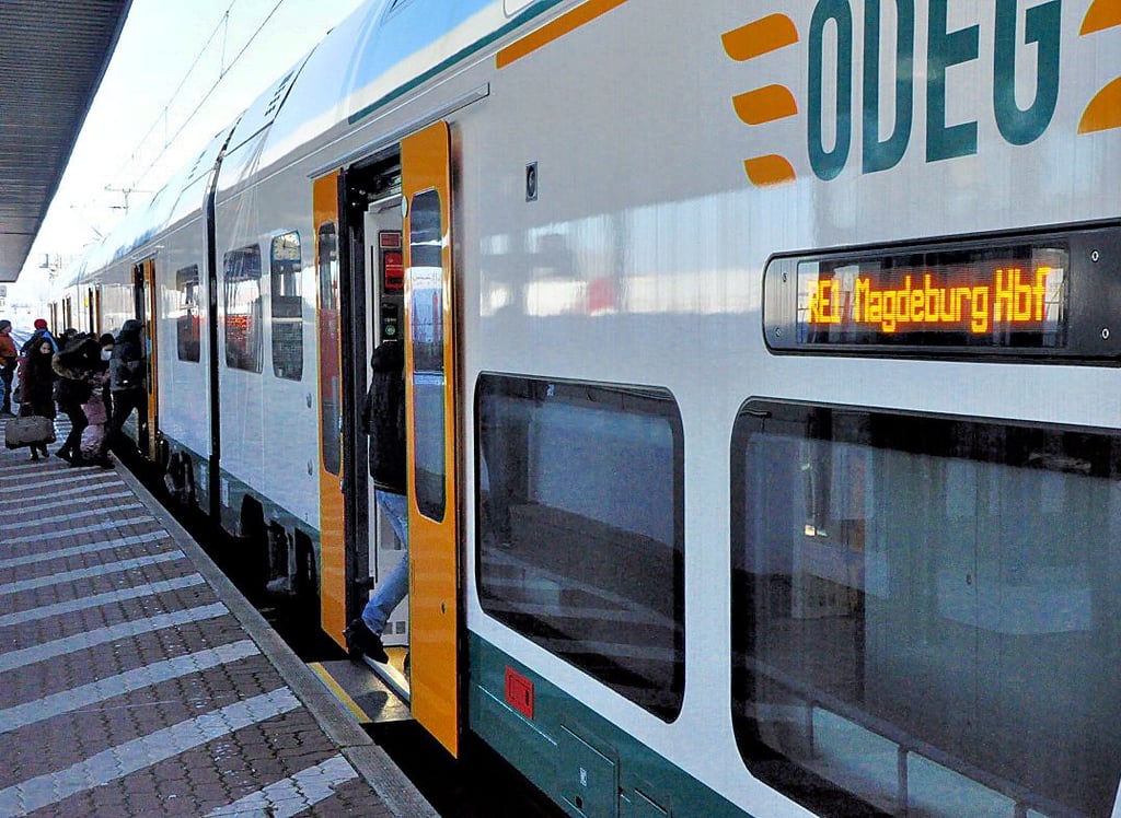 Diese Züge (Baureihe Desiro HC) haben sich ihren Ruf als gierige Handyfresser ehrlich erworben.