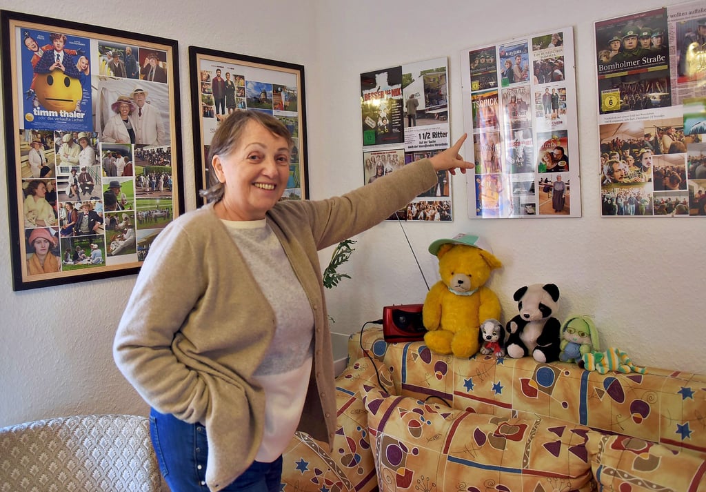 Viele Fotos erinnern Gisela Renker an ihre Dreharbeiten als Statistin für Filmproduktionen.