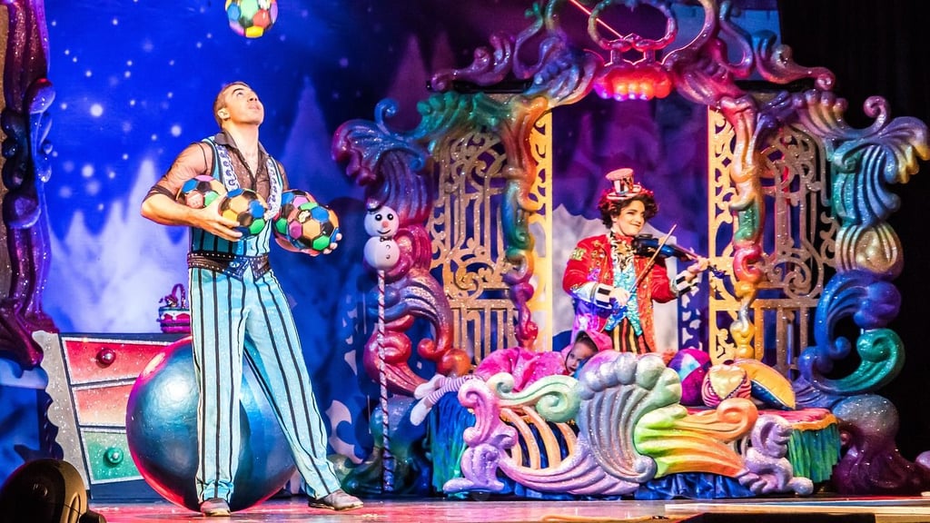 Aufsehen erregende und phantasievolle Kostüme sollen beim Fundusverkauf am Theater Magdeburg einen neuen Eigentümer finden. Der Verkauf startet am Sonnabend, dem 28. Januar. Symbolbild: