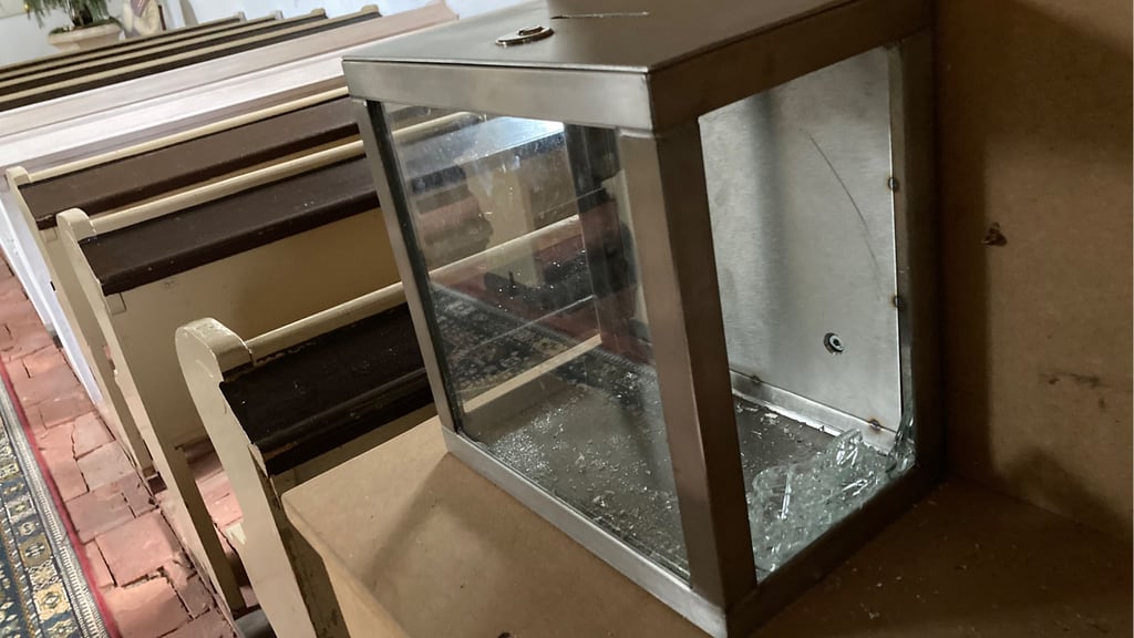 Die Spendenboxen in den Kirchen der Weinberggemeinde Garitz waren jetzt wieder das Ziel von Dieben.
