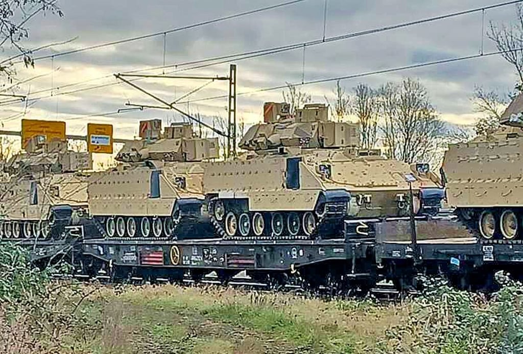 Ein Güterzug mit Panzern ist durch Wittenberg gerollt.