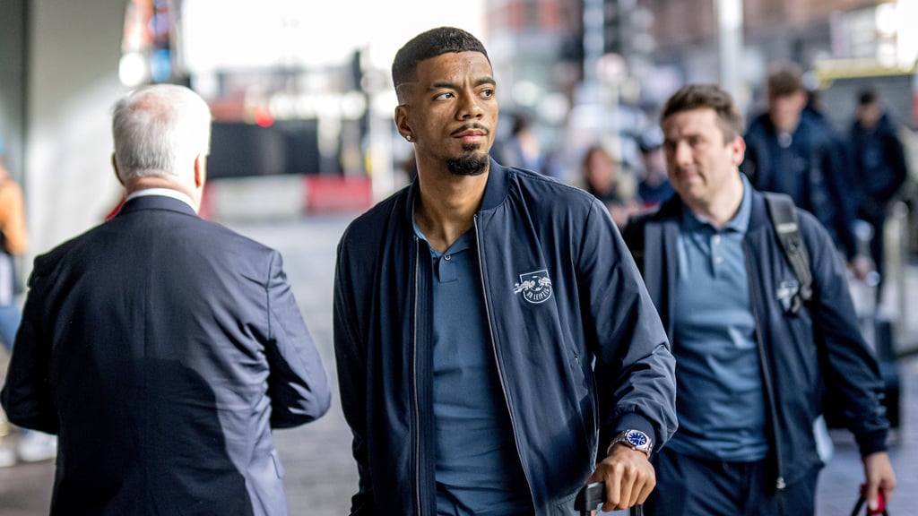 Benjamin Henrichs investiert Geld in ein Startup.