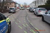 Ein 86-jähriger Autofahrer verunglückte am 18. Janauar 2023 in Magdeburg in der Ferdinand-von-Schill-Straße. Der Bereich war stundenlang gesperrt. 