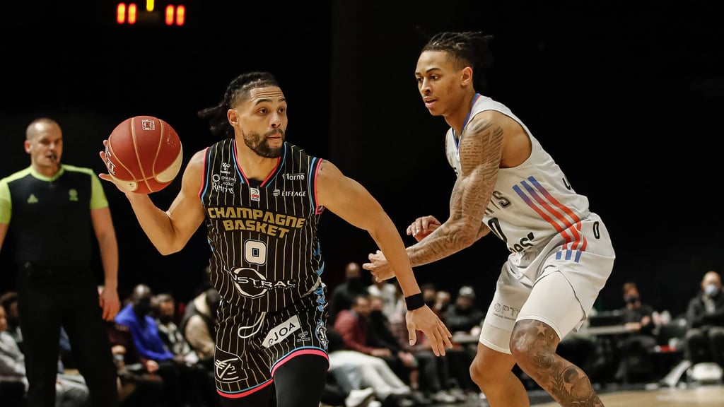 Aufbauspieler Scottie Reynolds (l.) bringt die "geballte Erfahrung" mit zum MBC nach Weißenfels.