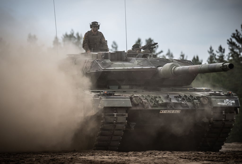 Die Diskussion um Lieferungen von Lieferungen des in Deutschland produzierten Kampfpanzers Leopard 2 an die Ukraine spitzt sich zu.