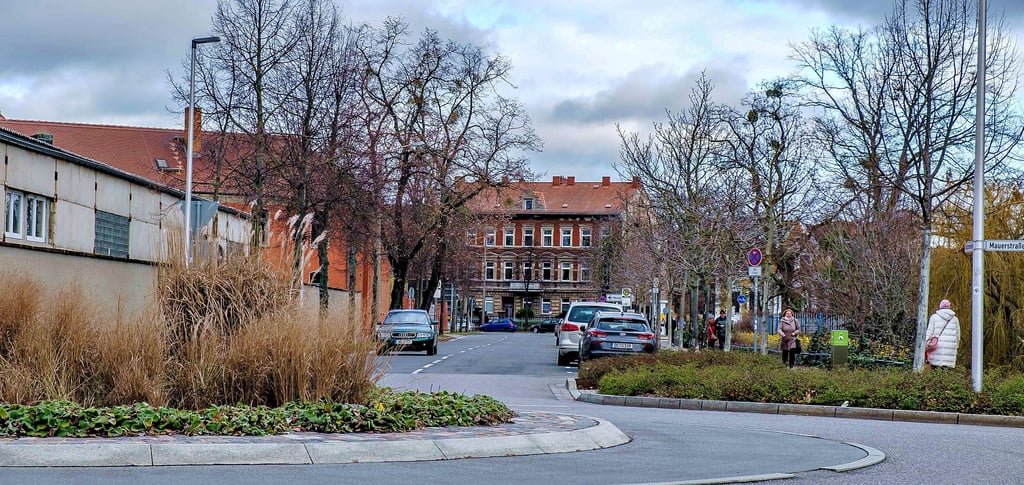 Am Montag sollen die Bauarbeiten an der Bürgermeisterstraße zwischen Kreisel und Lutherstraße beginnen.