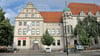 Das Kulturhistorische Museum Magdeburg hat seinen Sitz in der Otto-von-Guericke-Straße 68 bis 73. 
