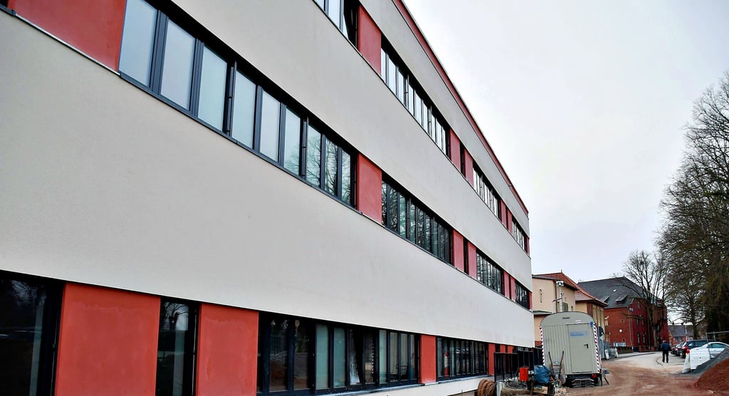 Im November 2020 haben die Arbeiten für den Schulneubau am Freiherr-vom-Stein-Gymnasium in Weferlingen begonnen. Jetzt steht der Termin für die Fertigstellung.