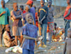 Der Verein Ostafrika-Projekt hat gesammelt, damit Straßenkinder etwa im  Südsudan ein Weihnachtsessen bekamen. 