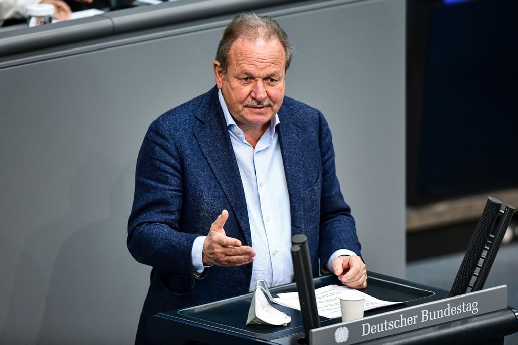 Kritik am geplanten Kapitalstock für die Rente kommt auch vom Grünen-Politiker Frank Bsirske.