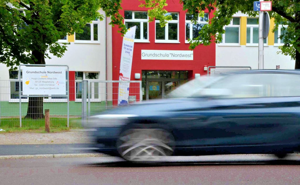 Im Bereich der Magdeburger Grundschule Nordwest und zwei weiteren sozialen Einrichtungen in Diesdorf und Nordwest wurde von dem SPD-Ortsverein West Tempo 30 gefordert.