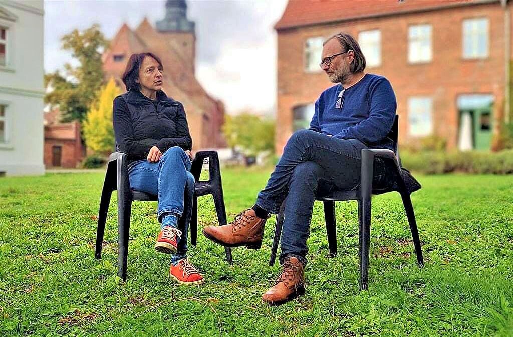 Wolf Guenter Thiel und Anke Leonhardt sind die Inhaber der Old School in der Havelberger Schulstraße und organisieren alle Veranstaltungen dort.