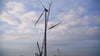 Das letzte Rotorblatt wurde am Freitag an die Nabe einer Windkraftanlage im „Windpark Quellendorf   I“ montiert.  