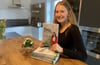 Die Ernährungswissenschaftlerin Lara Opfermann präsentiert ihr erstes Buch "Fettkiller". Ihr Abitur hat sie in Wernigerode abgelegt.