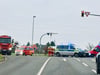 Bei einem Unfall an der Kreuzung Große Schaftrift/Argenteuiler Straße in Dessau sind bei einem Unfall zwei Menschen verletzt worden. 