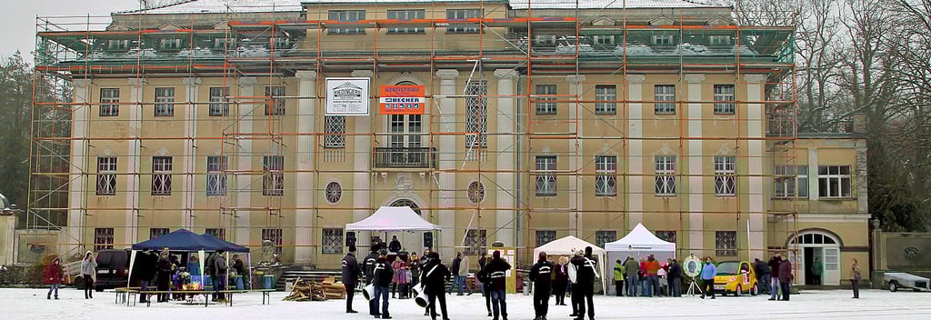 Wintermarkt am Neuen Schloss in Tangerhütte 2019.