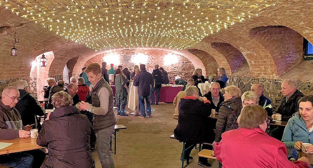 Schon einmal hatte der Parkverein in das Gewölbe des Amtshofs eingeladen.