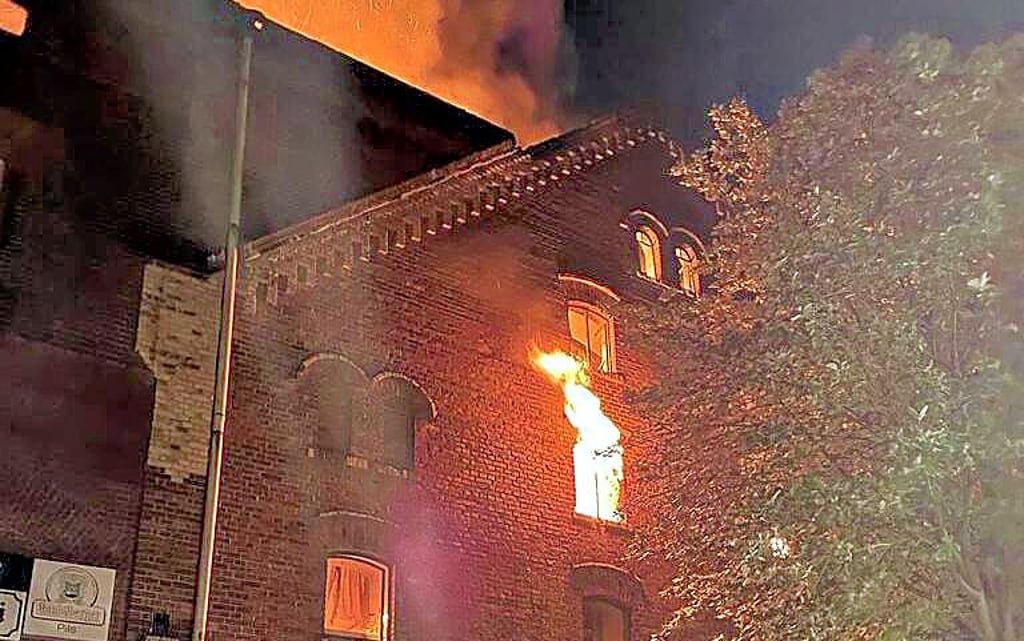 Der Brand der Malzfabrik in Köthen war ein Großeinsatz für die Feuerwehr.