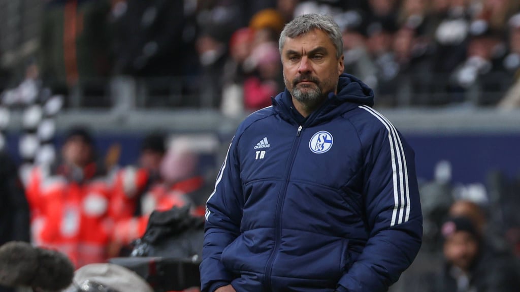 Thomas Reis will mit Schalke gegen RB punkten.