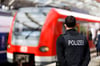 Die Bundespolizei (Symbolfoto) hat Ermittlungen gegen einen Schwarzfahrer im Regionalexpress zwischen Naumburg und Weißenfels eingeleitet.