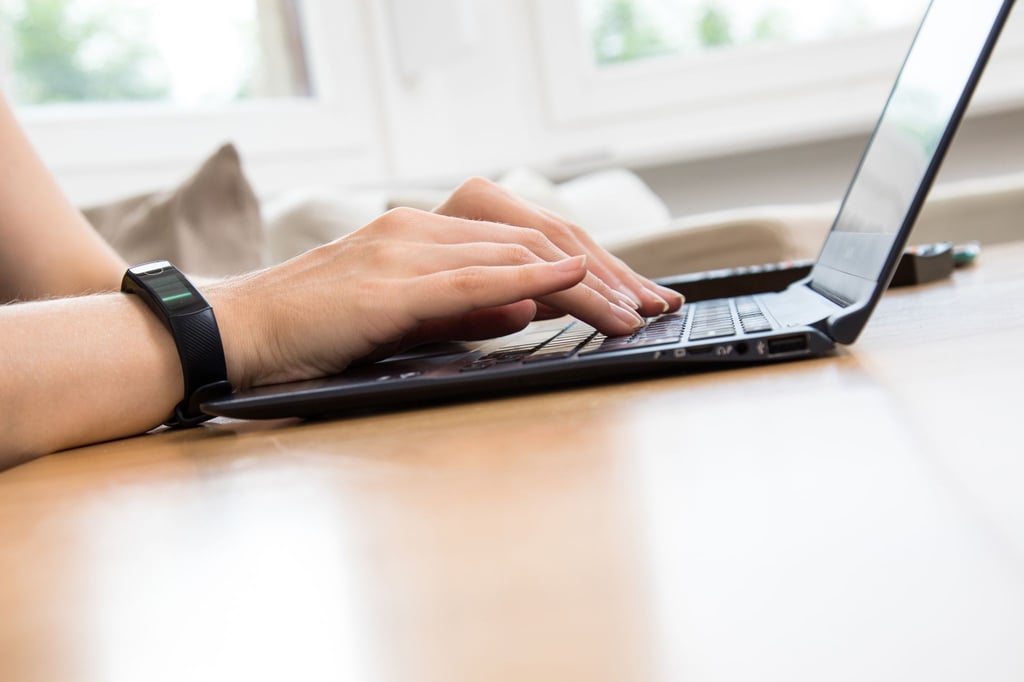 Keine simplen Wörter und bloß keine Tastatur-Muster: Passwörter, die leicht sind, sind in aller Regel auch leichtsinnig.