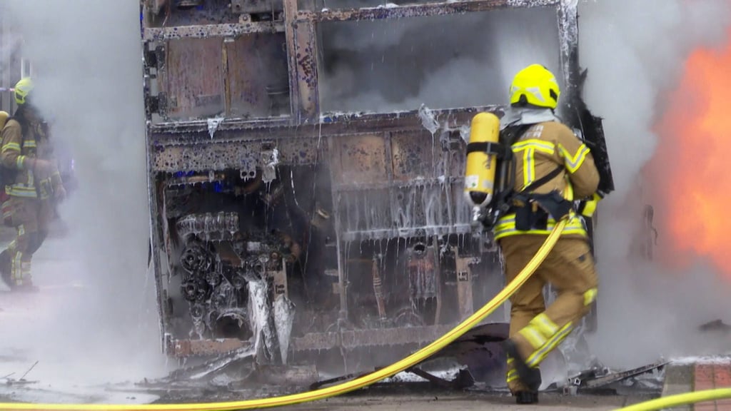 Für den Ernstfall: Sachsen-Anhalts will die Feuerwehr-Ausbildung verbessern.