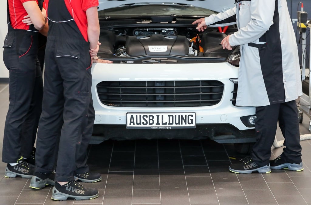 Top-Azubis haben nach der Ausbildung eine gute Chance auf ein Weiterbildungsstipendium.