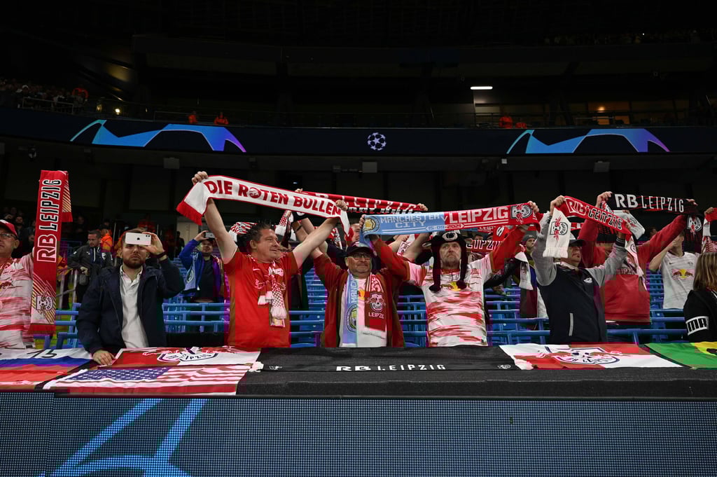 Diesmal wird der Gästeblock bei Manchester City voll mit Fans von RB Leipzig sein.