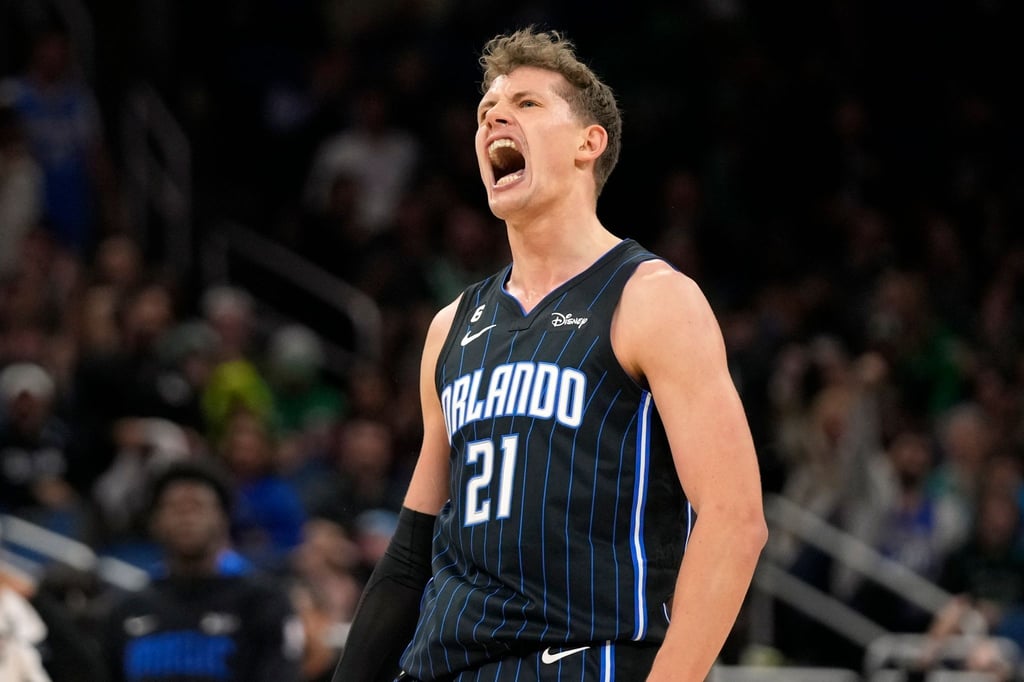 Moritz Wagner von den Orlando Magic jubelt nach einem 3-Punkte-Wurf.