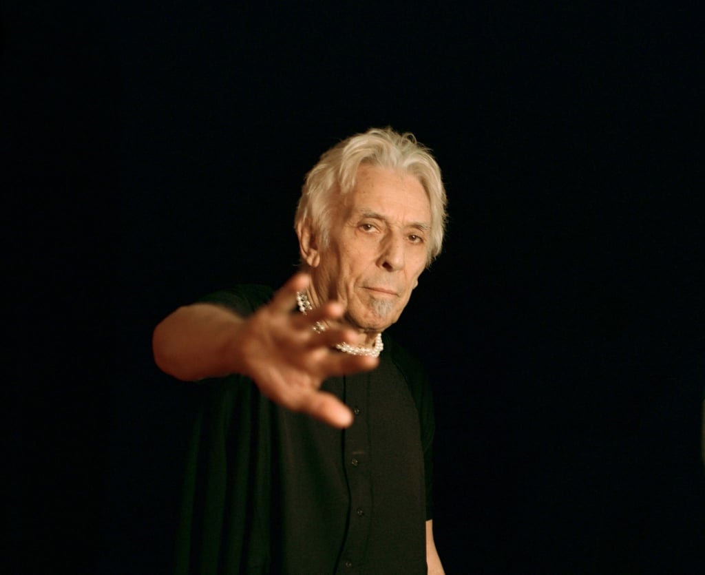 John Cale weiß mit seiner Musik immer noch zu überraschen.