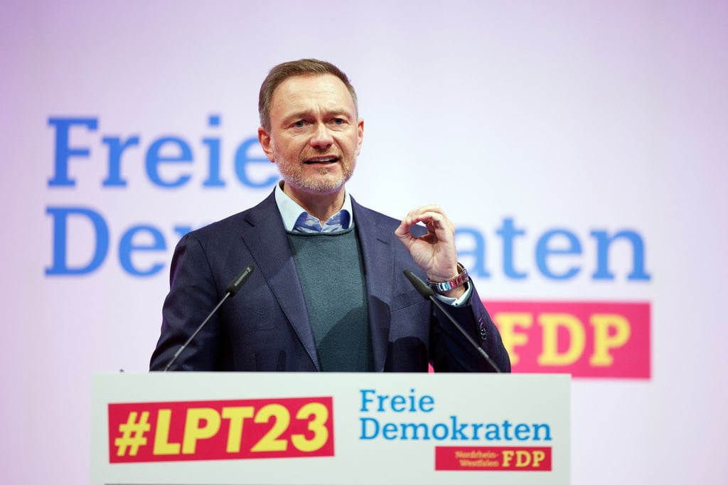 Bundesminister der Finanzen Christian Lindner spricht beim Landesparteitag der FDP Nordrhein-Westfalen.