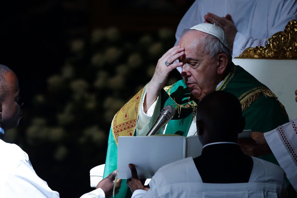 Papst Franziskus während einer Messe für die kongolesische Gemeinschaft im Petersdom.