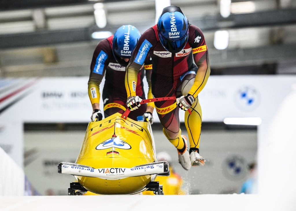 Johannes Lochner (r) und Erec Bruckert siegten in Altenberg.