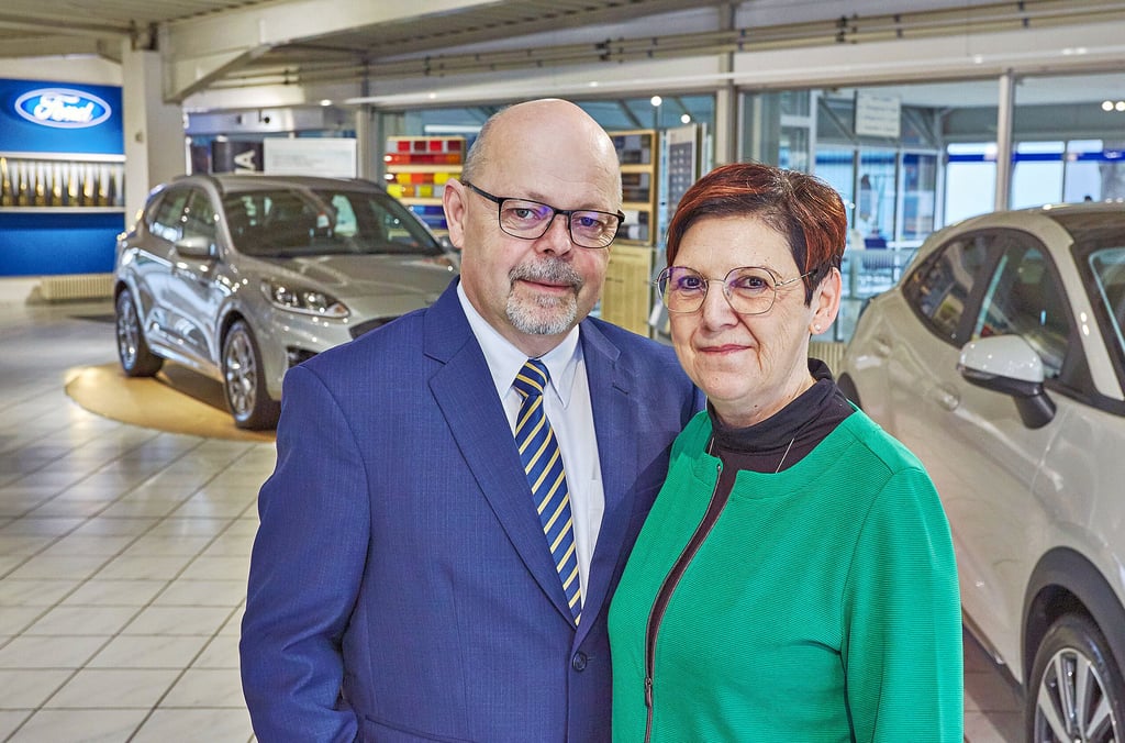 Frank und Silvia Eifler geben das Autohaus Am Platz der Jugend in Bernburg ab und verabschieden sich in den Ruhestand.
