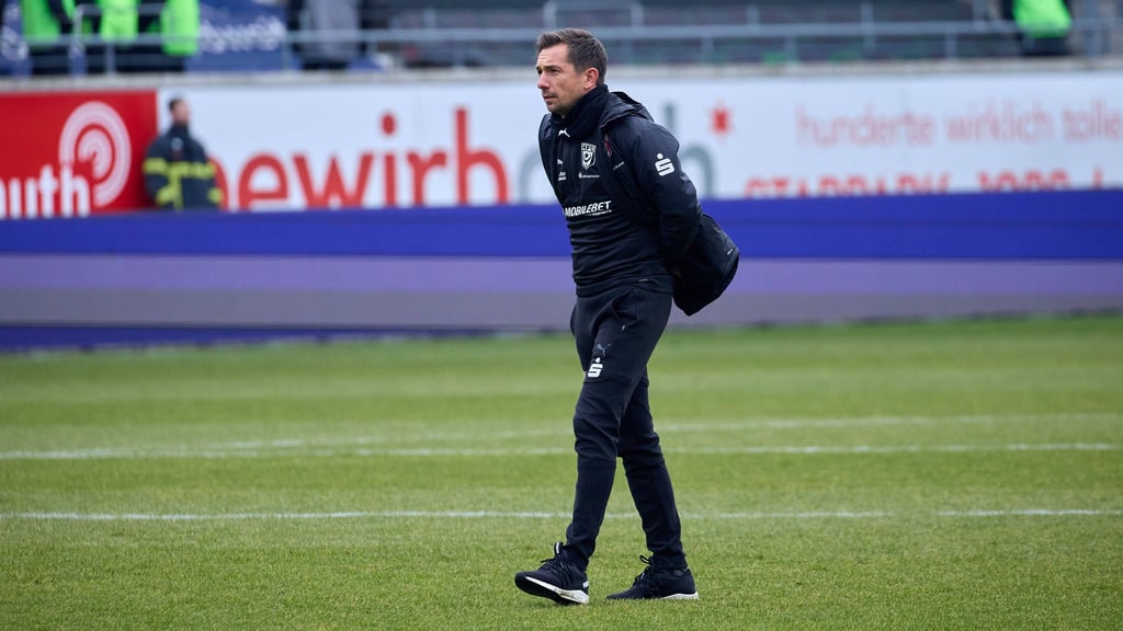Die Zeit von André Meyer als Trainer beim Halleschen FC ist offenbar beendet.