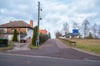 Ein Wohngebiet, zwei Bodenrichtwerte: Links der Straße wurde ein Bodenrichtwert von 55 Euro pro Quadratmeter festgesetzt, rechts von 28 Euro.